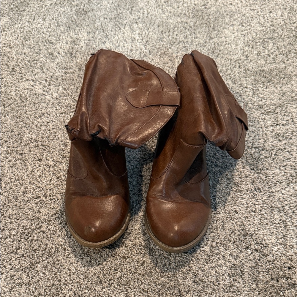 Mudd Women's Brown Ankle Boots